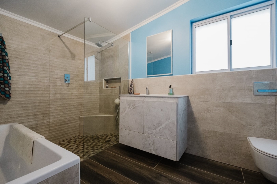 3 Bedroom Property for Sale in Glenvista Gauteng