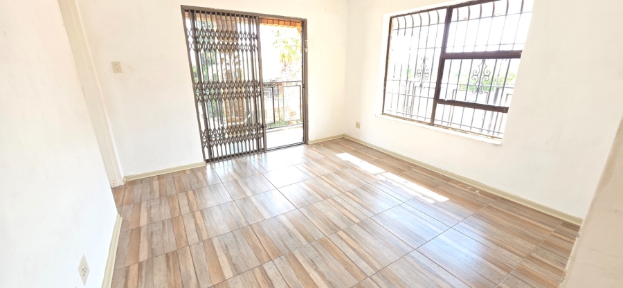 To Let 1 Bedroom Property for Rent in Laudium Gauteng