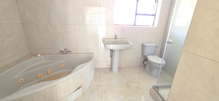 To Let 1 Bedroom Property for Rent in Laudium Gauteng