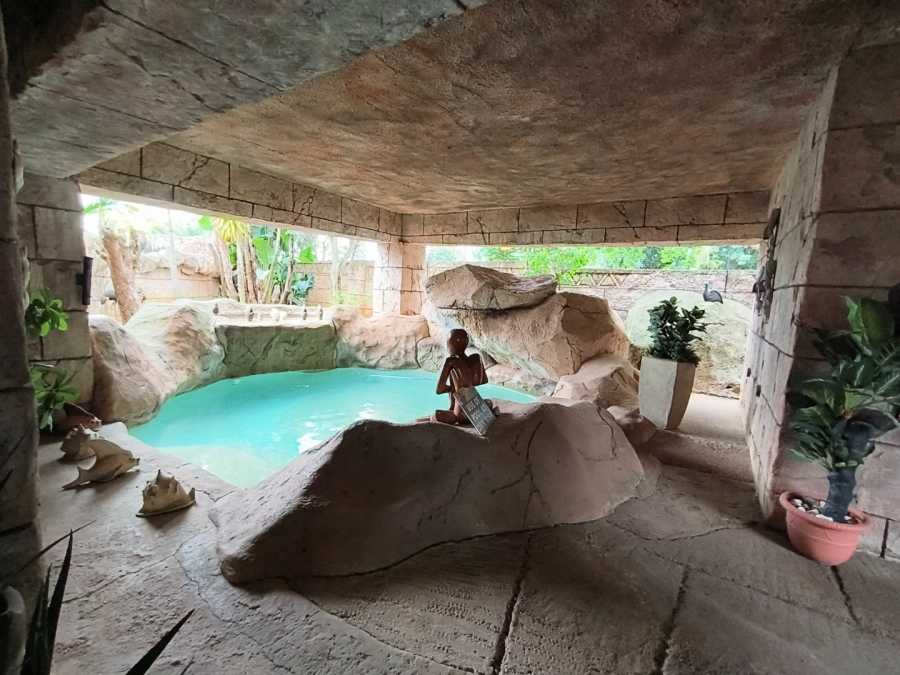 17 Bedroom Property for Sale in Aston Manor Gauteng