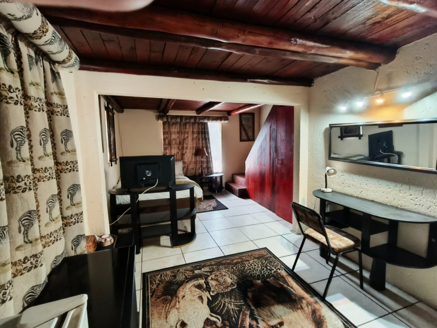17 Bedroom Property for Sale in Aston Manor Gauteng
