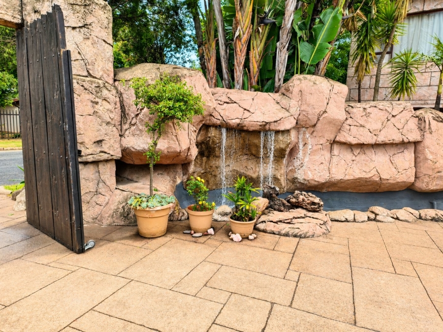 17 Bedroom Property for Sale in Aston Manor Gauteng