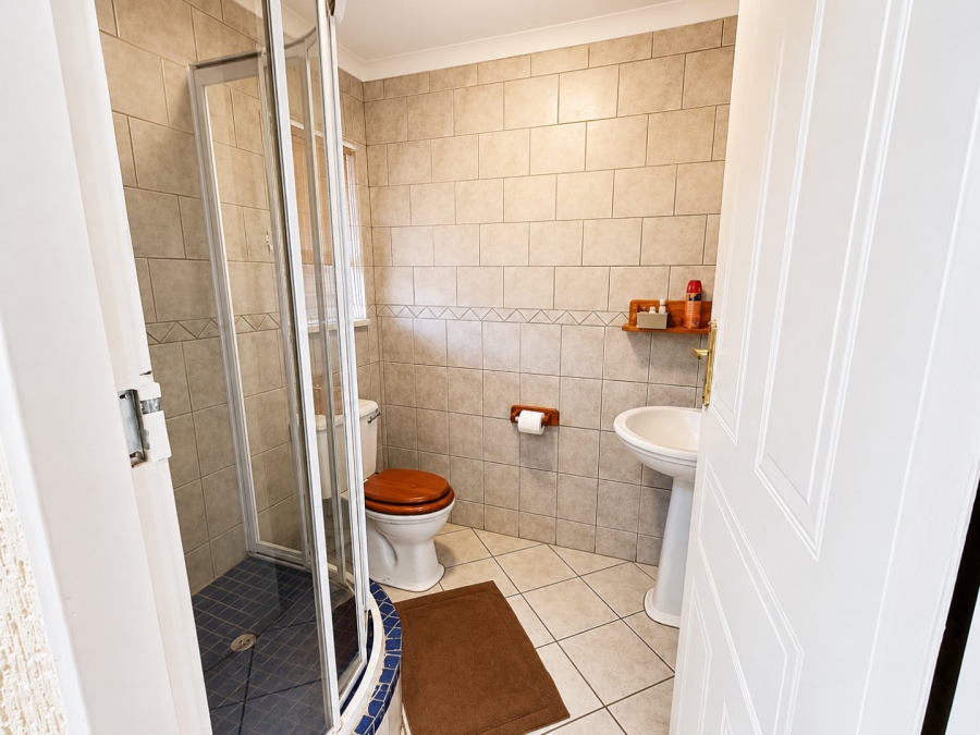 17 Bedroom Property for Sale in Aston Manor Gauteng