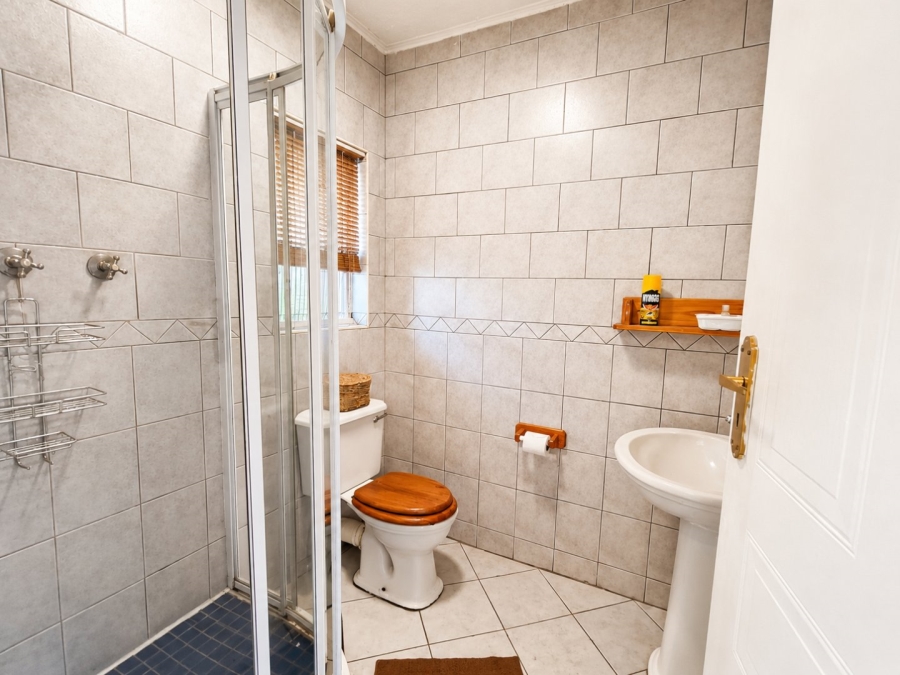 17 Bedroom Property for Sale in Aston Manor Gauteng