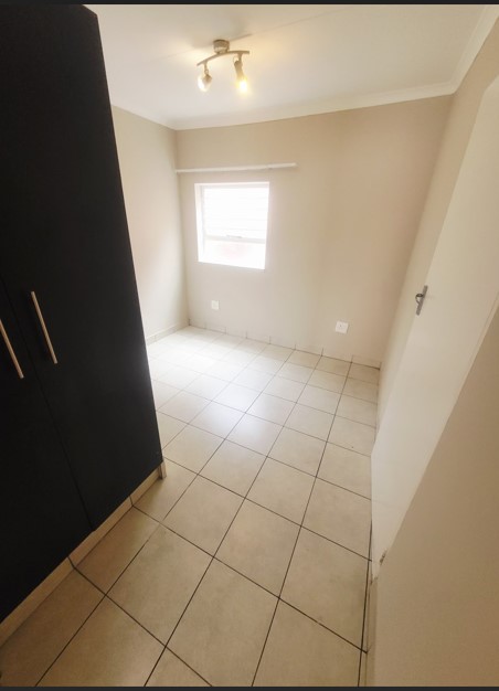 1 Bedroom Property for Sale in Bramley Park Gauteng