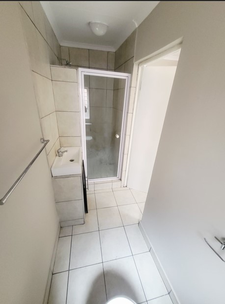 1 Bedroom Property for Sale in Bramley Park Gauteng