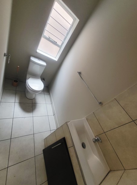 1 Bedroom Property for Sale in Bramley Park Gauteng