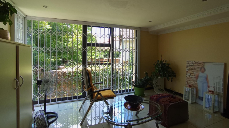 4 Bedroom Property for Sale in Waterkloof Ridge Gauteng