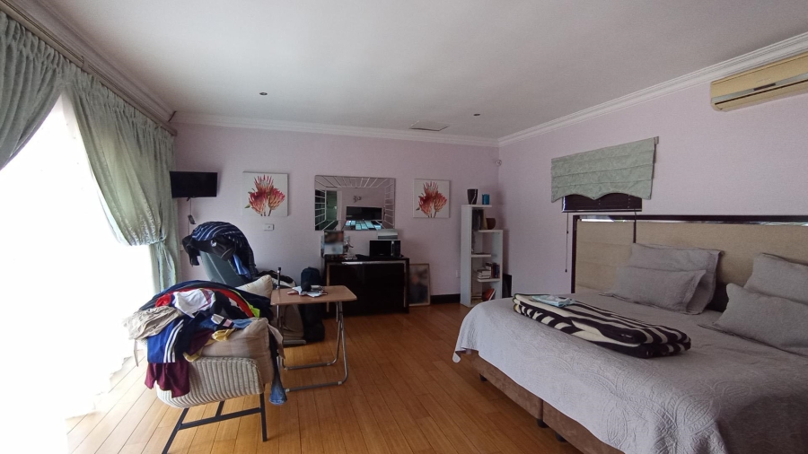 4 Bedroom Property for Sale in Waterkloof Ridge Gauteng