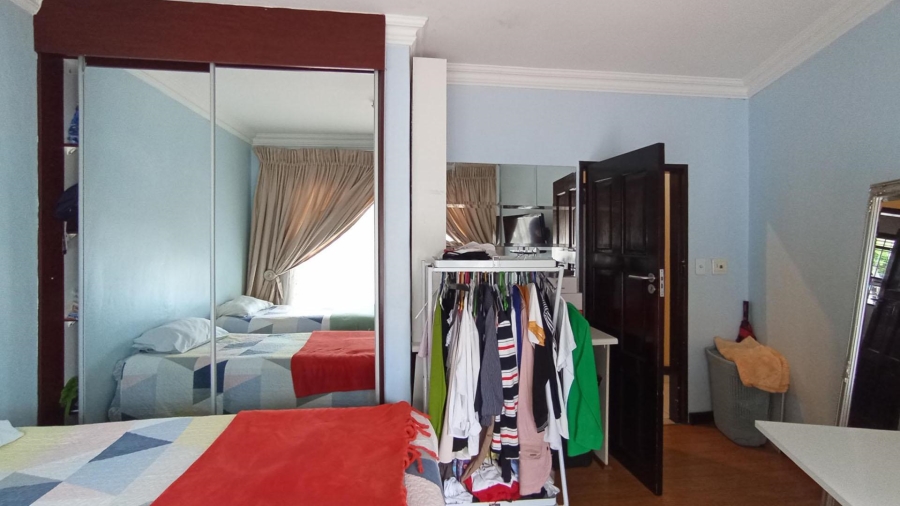 4 Bedroom Property for Sale in Waterkloof Ridge Gauteng