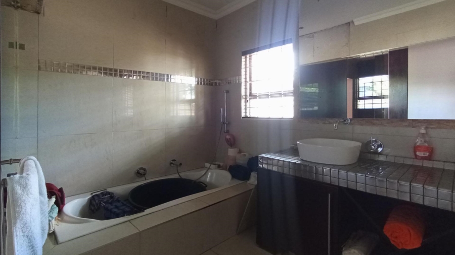 4 Bedroom Property for Sale in Waterkloof Ridge Gauteng
