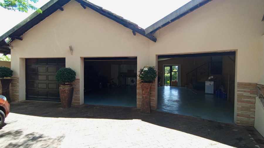 4 Bedroom Property for Sale in Waterkloof Ridge Gauteng