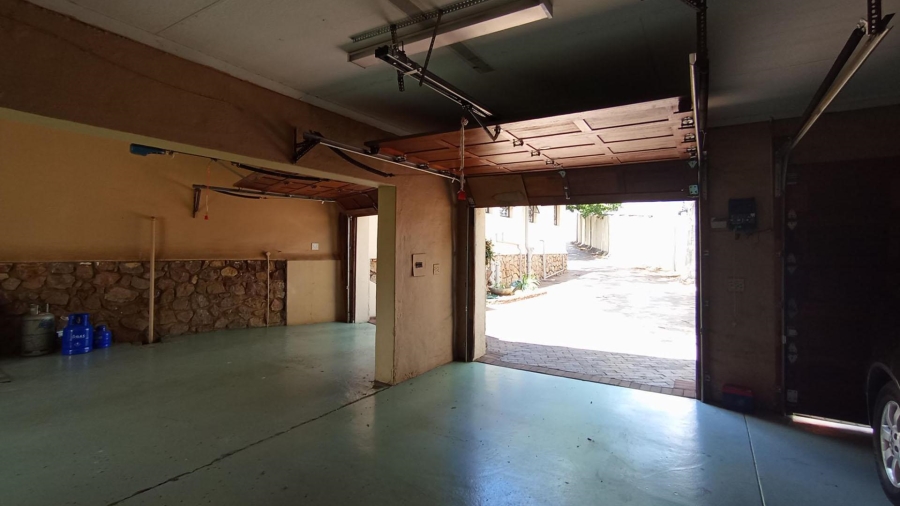 4 Bedroom Property for Sale in Waterkloof Ridge Gauteng