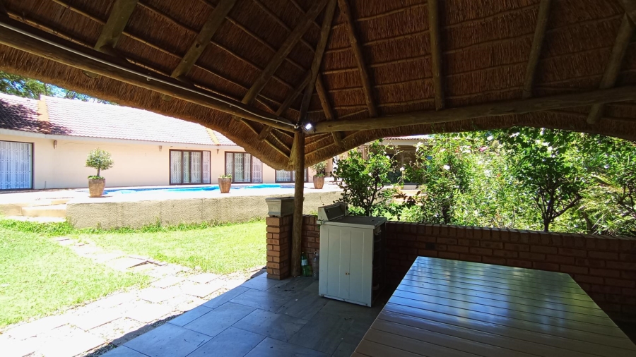 4 Bedroom Property for Sale in Waterkloof Ridge Gauteng