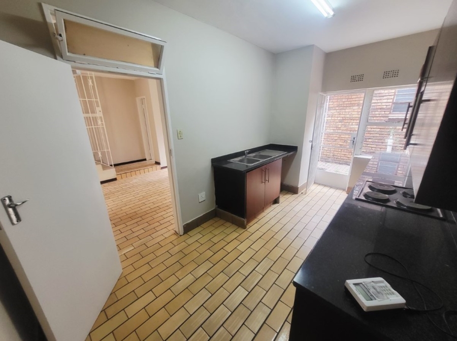  Bedroom Property for Sale in Bramley Park Gauteng