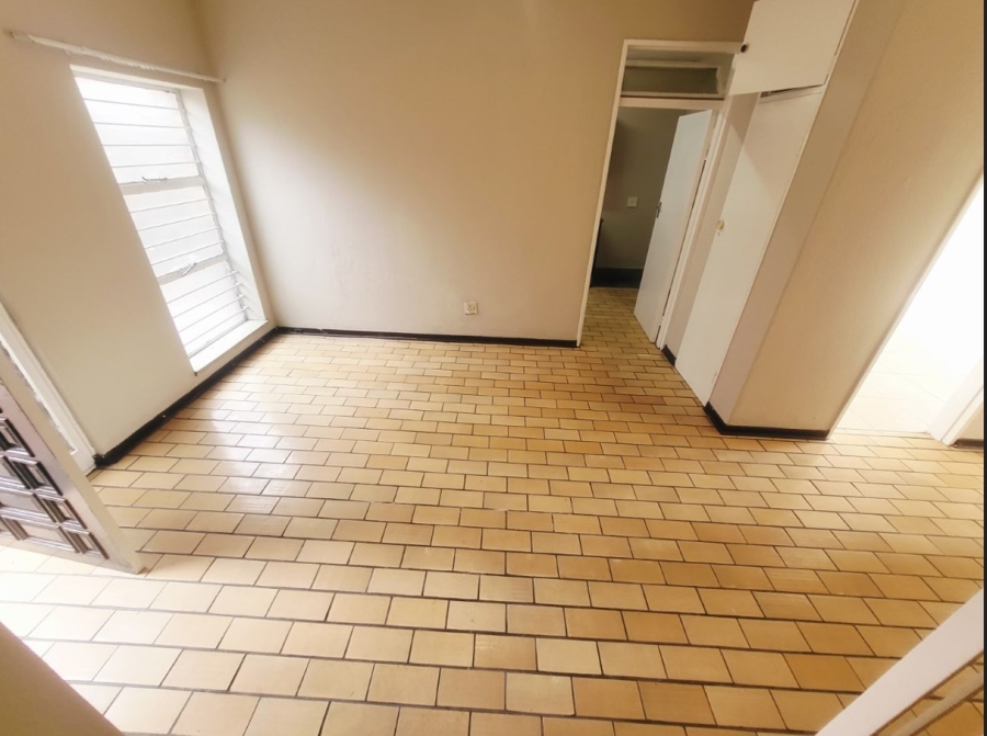  Bedroom Property for Sale in Bramley Park Gauteng