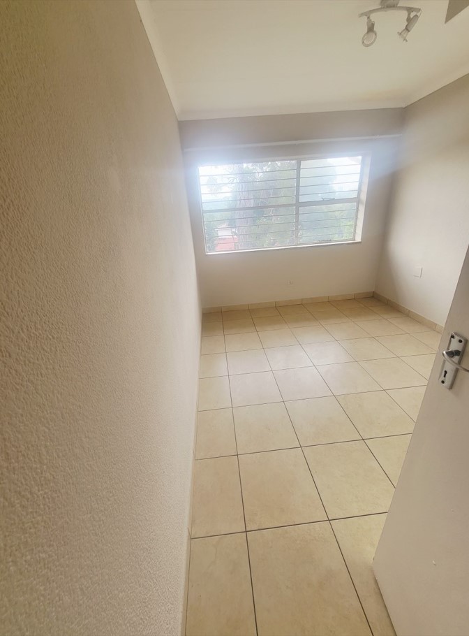  Bedroom Property for Sale in Bramley Park Gauteng