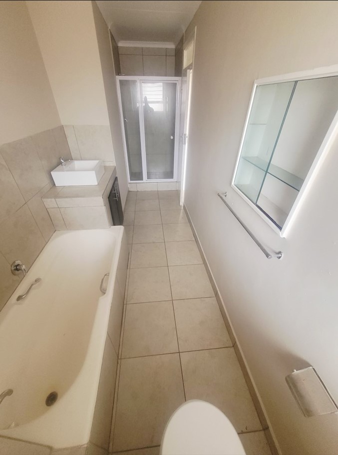  Bedroom Property for Sale in Bramley Park Gauteng