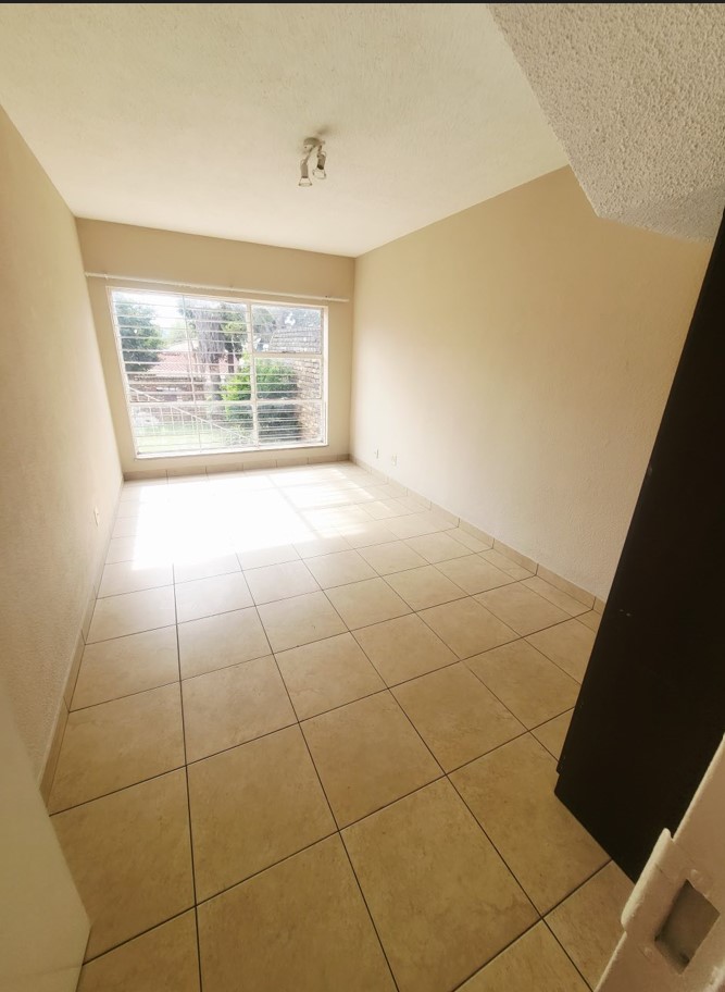  Bedroom Property for Sale in Bramley Park Gauteng