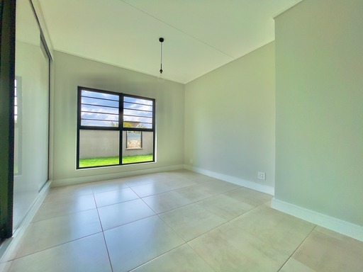 To Let 3 Bedroom Property for Rent in Waterfall Gauteng