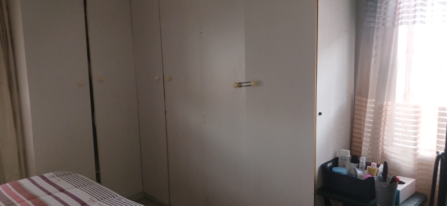 3 Bedroom Property for Sale in Crown Gardens Gauteng