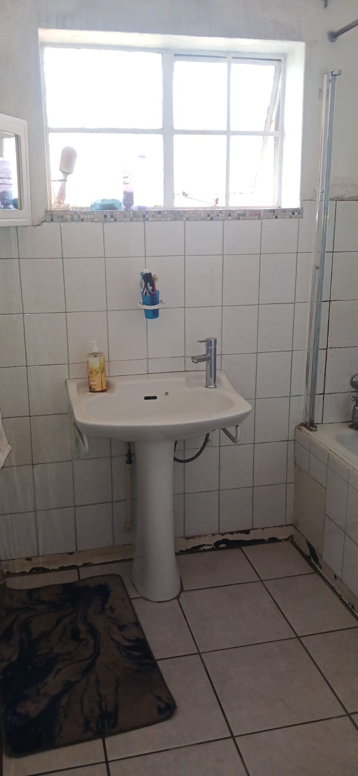 3 Bedroom Property for Sale in Crown Gardens Gauteng