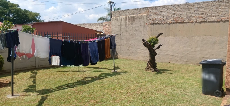 3 Bedroom Property for Sale in Crown Gardens Gauteng