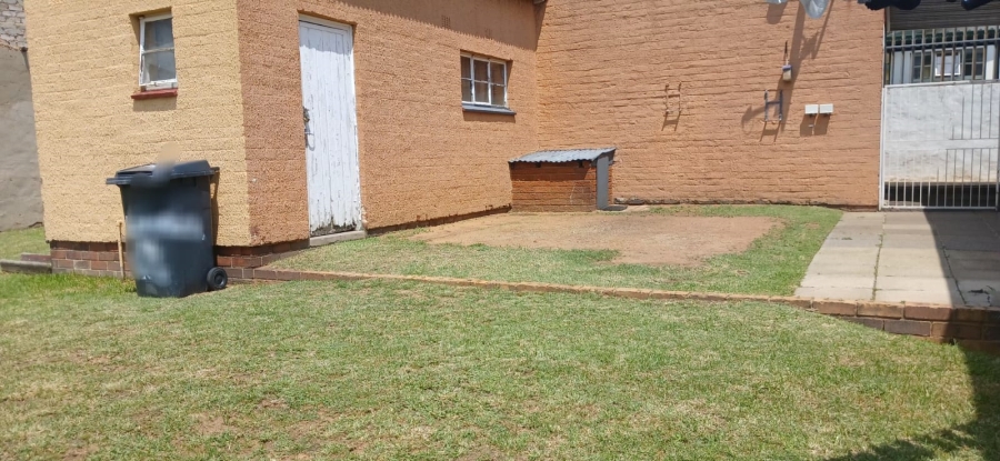 3 Bedroom Property for Sale in Crown Gardens Gauteng