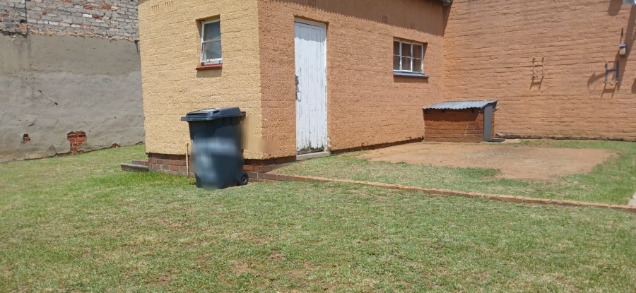 3 Bedroom Property for Sale in Crown Gardens Gauteng