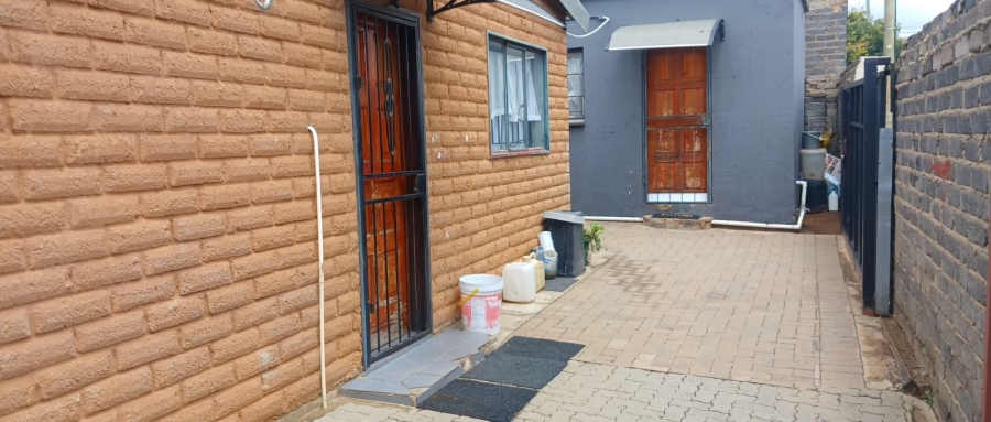 8 Bedroom Property for Sale in Cosmo City Gauteng