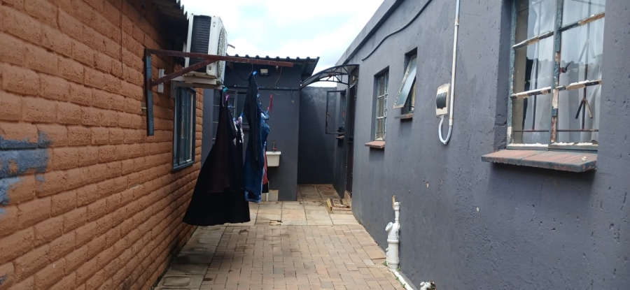 8 Bedroom Property for Sale in Cosmo City Gauteng