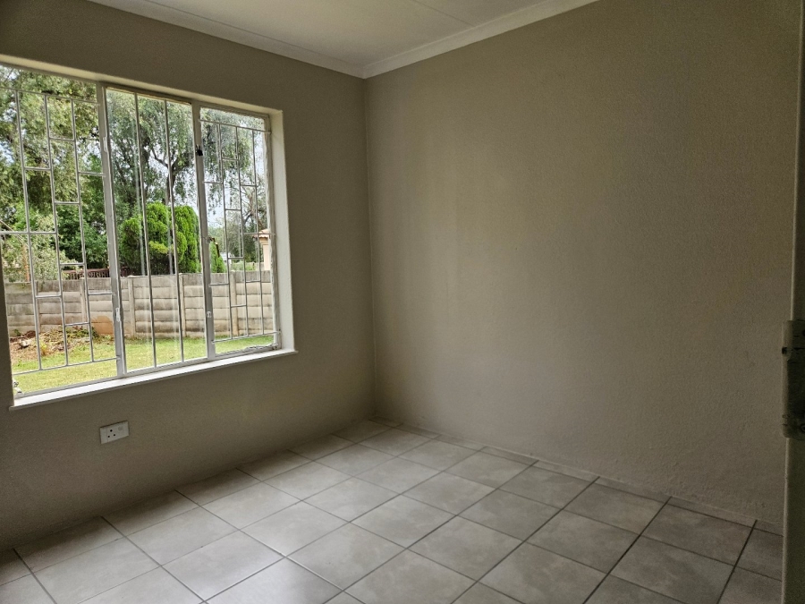 3 Bedroom Property for Sale in Albertsdal Gauteng