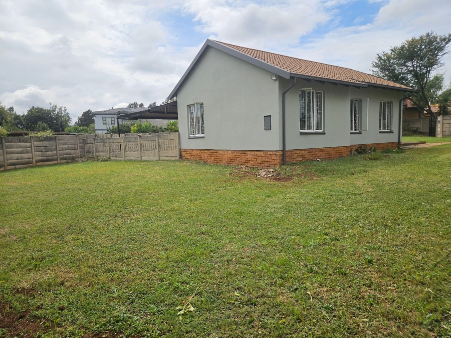 3 Bedroom Property for Sale in Albertsdal Gauteng