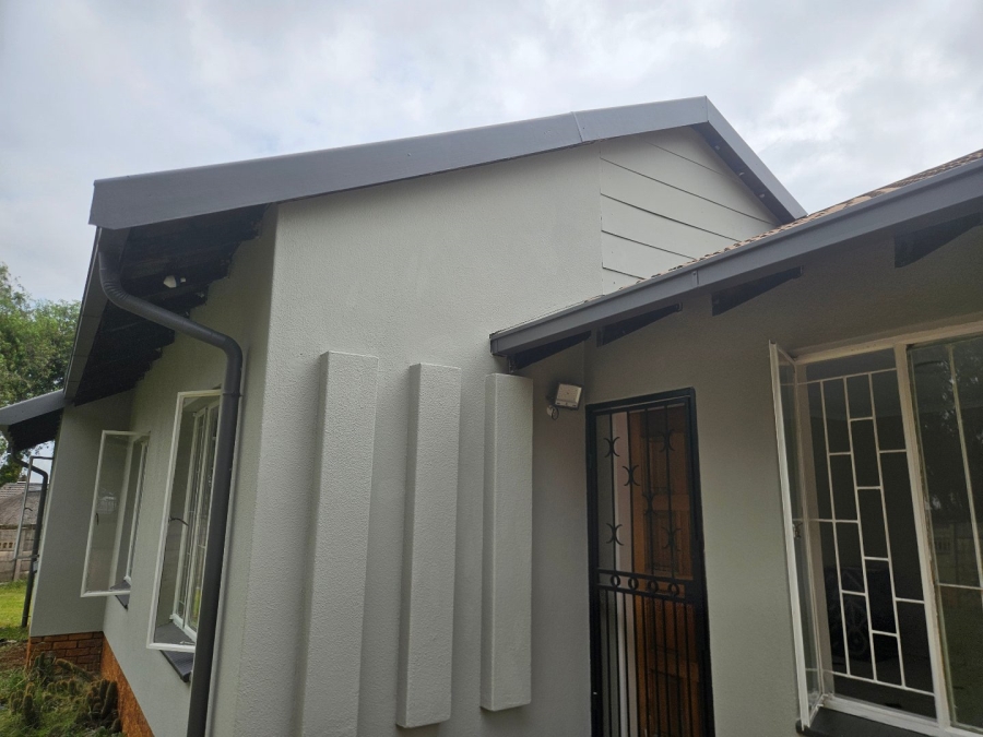 3 Bedroom Property for Sale in Albertsdal Gauteng