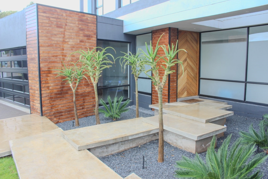 5 Bedroom Property for Sale in Midstream Ridge Gauteng