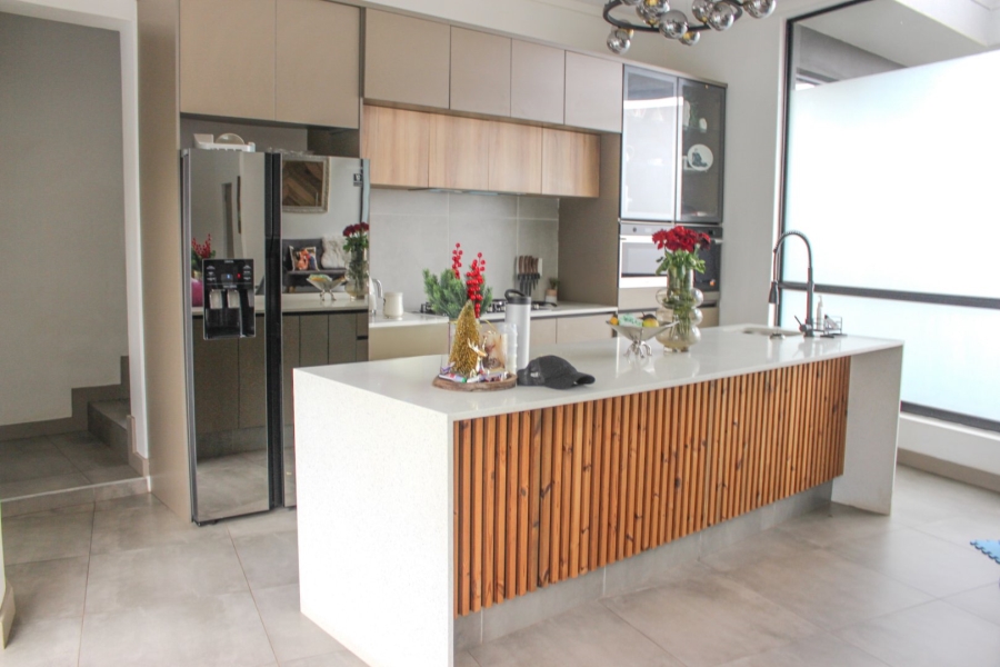 5 Bedroom Property for Sale in Midstream Ridge Gauteng