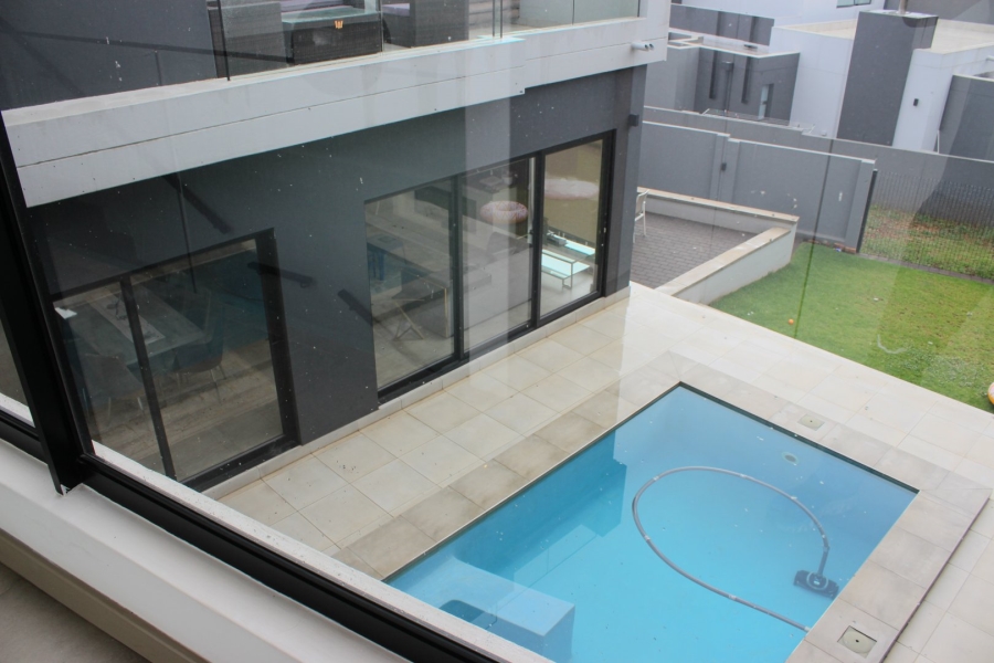 5 Bedroom Property for Sale in Midstream Ridge Gauteng