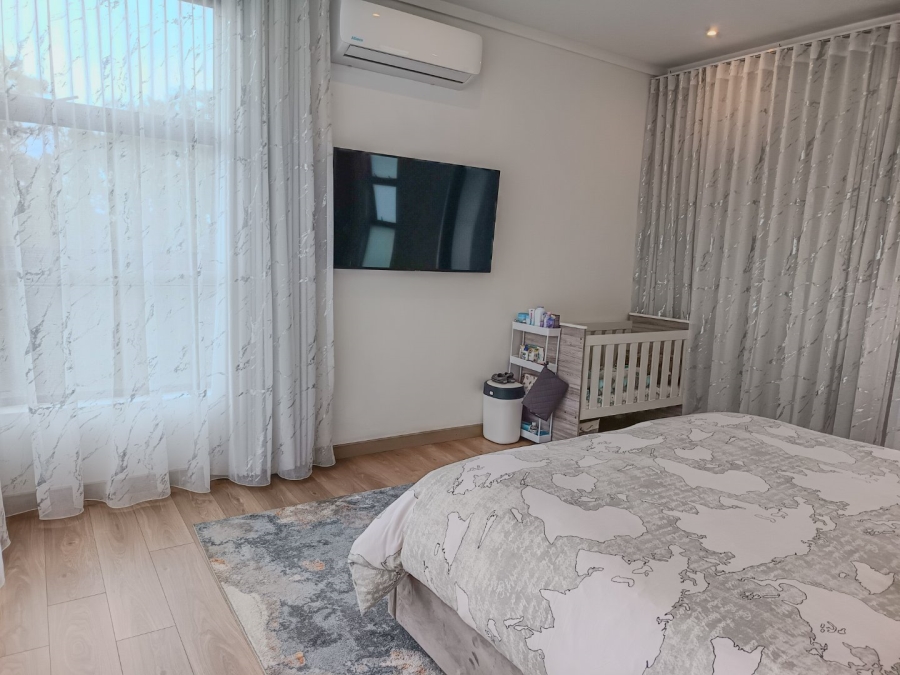 5 Bedroom Property for Sale in Midstream Ridge Gauteng