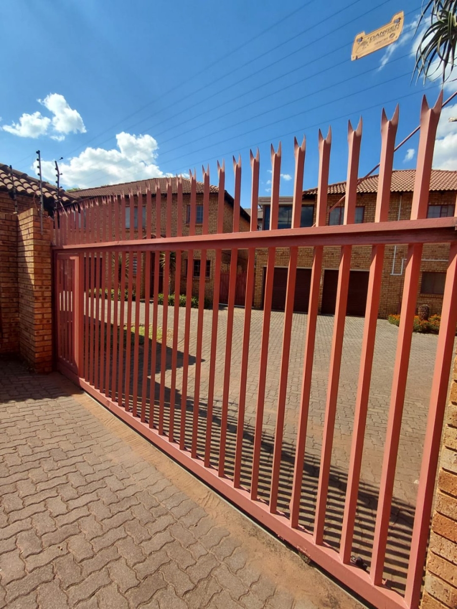 3 Bedroom Property for Sale in Pretoria North Gauteng