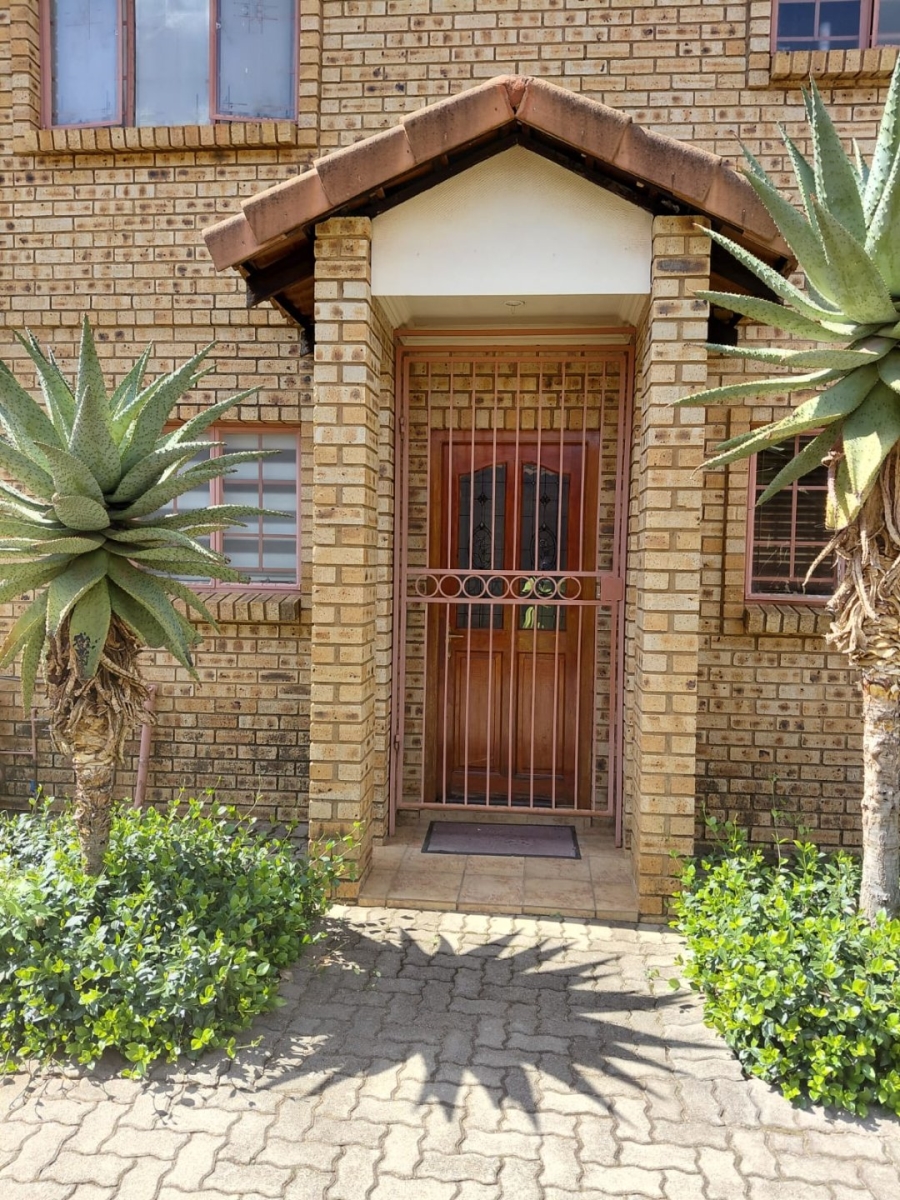 3 Bedroom Property for Sale in Pretoria North Gauteng