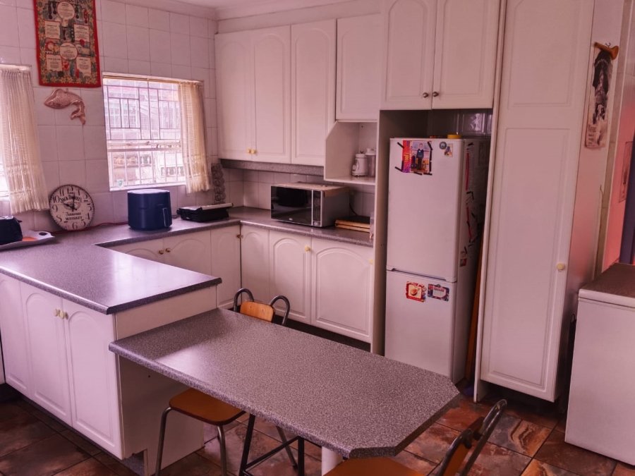 3 Bedroom Property for Sale in Nimrod Park Gauteng