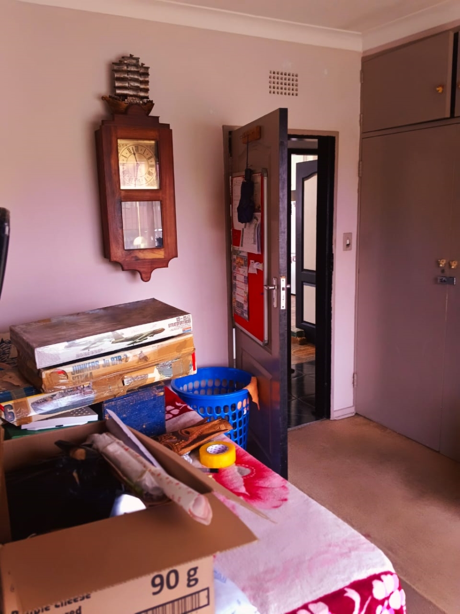 3 Bedroom Property for Sale in Nimrod Park Gauteng