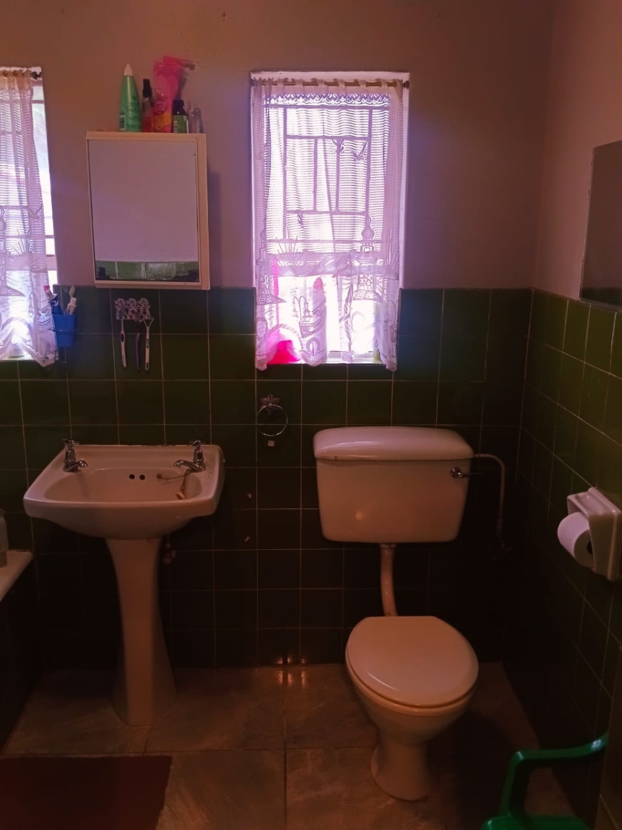 3 Bedroom Property for Sale in Nimrod Park Gauteng