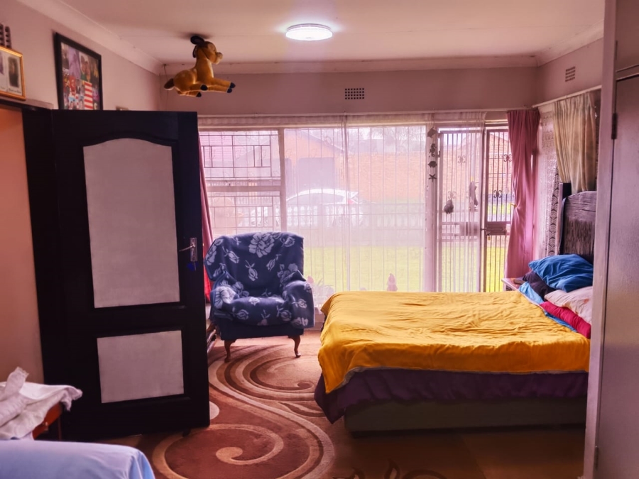 3 Bedroom Property for Sale in Nimrod Park Gauteng