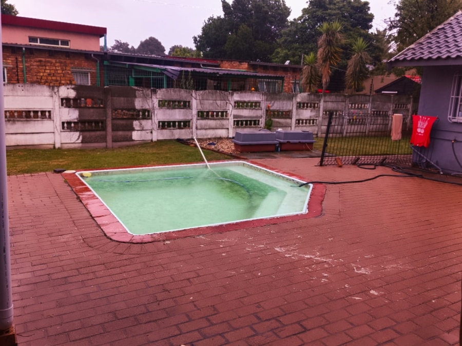 3 Bedroom Property for Sale in Nimrod Park Gauteng