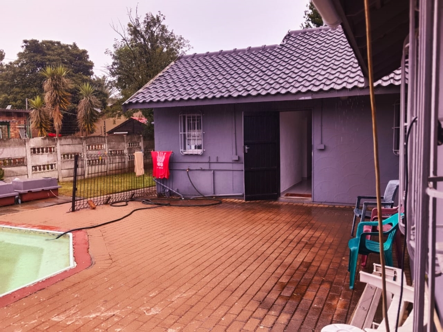 3 Bedroom Property for Sale in Nimrod Park Gauteng