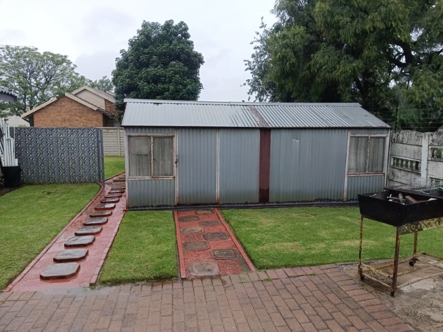 3 Bedroom Property for Sale in Nimrod Park Gauteng