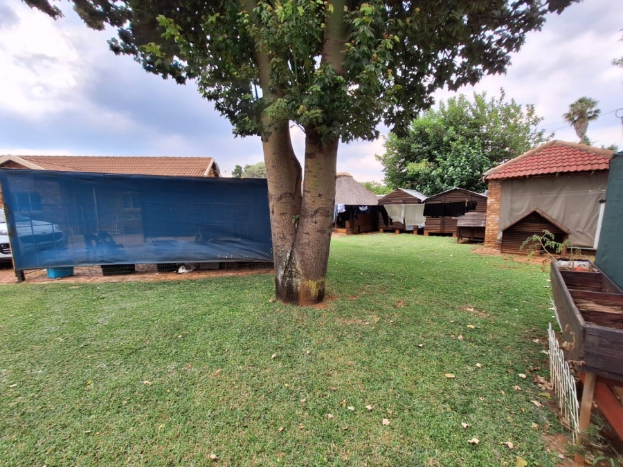  Bedroom Property for Sale in Heuweloord Gauteng