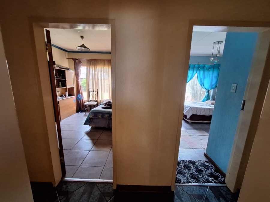  Bedroom Property for Sale in Heuweloord Gauteng