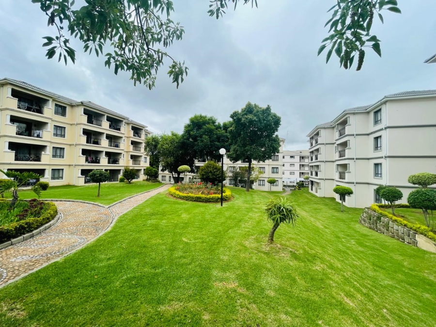 1 Bedroom Property for Sale in Noordwyk Gauteng